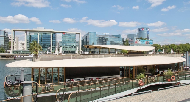 Livraison du bâtiment flottant Odysea à Issy les Moulineaux conçu par Chenet Design et Architecture